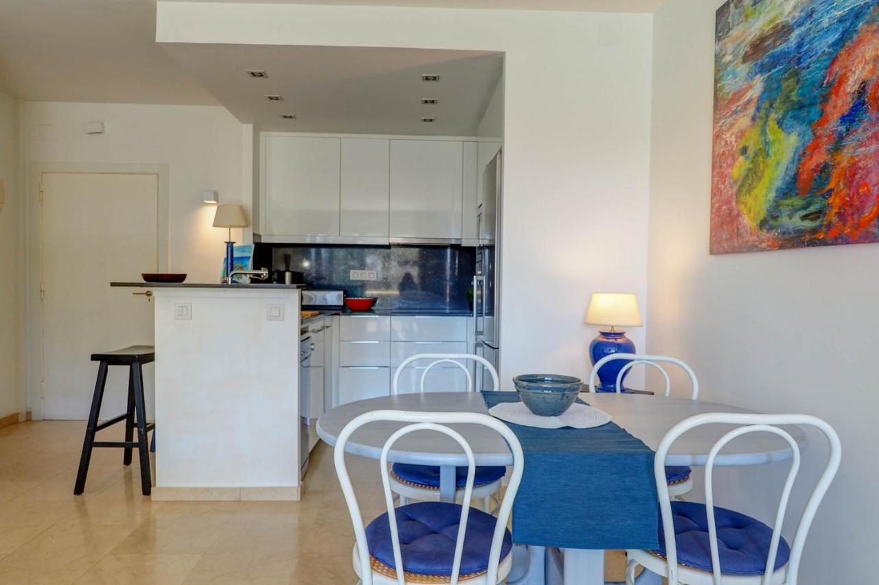 Mediterraneo Seaview Apartment By Hello Homes Sitges Ngoại thất bức ảnh