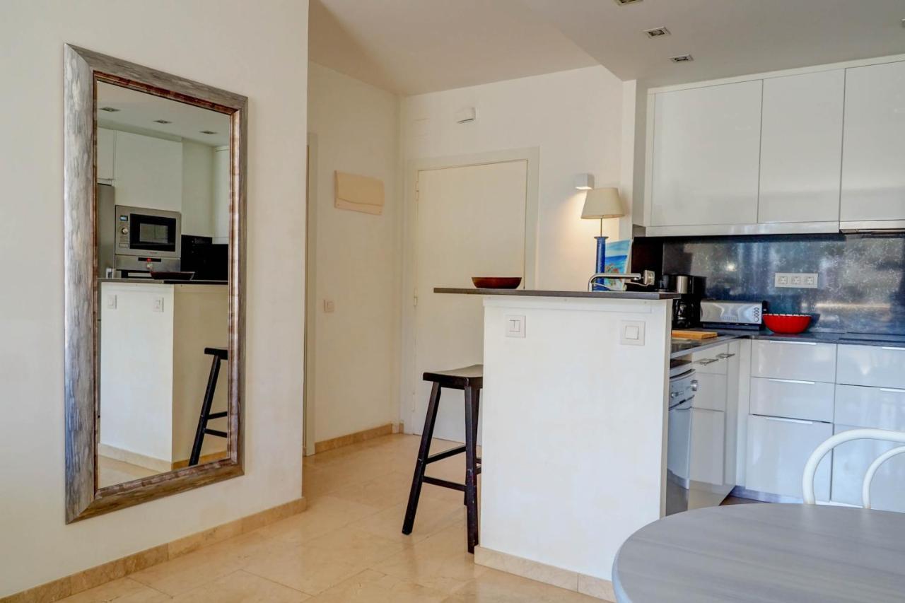 Mediterraneo Seaview Apartment By Hello Homes Sitges Ngoại thất bức ảnh