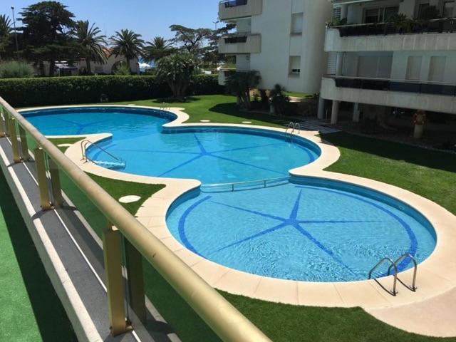 Mediterraneo Seaview Apartment By Hello Homes Sitges Ngoại thất bức ảnh