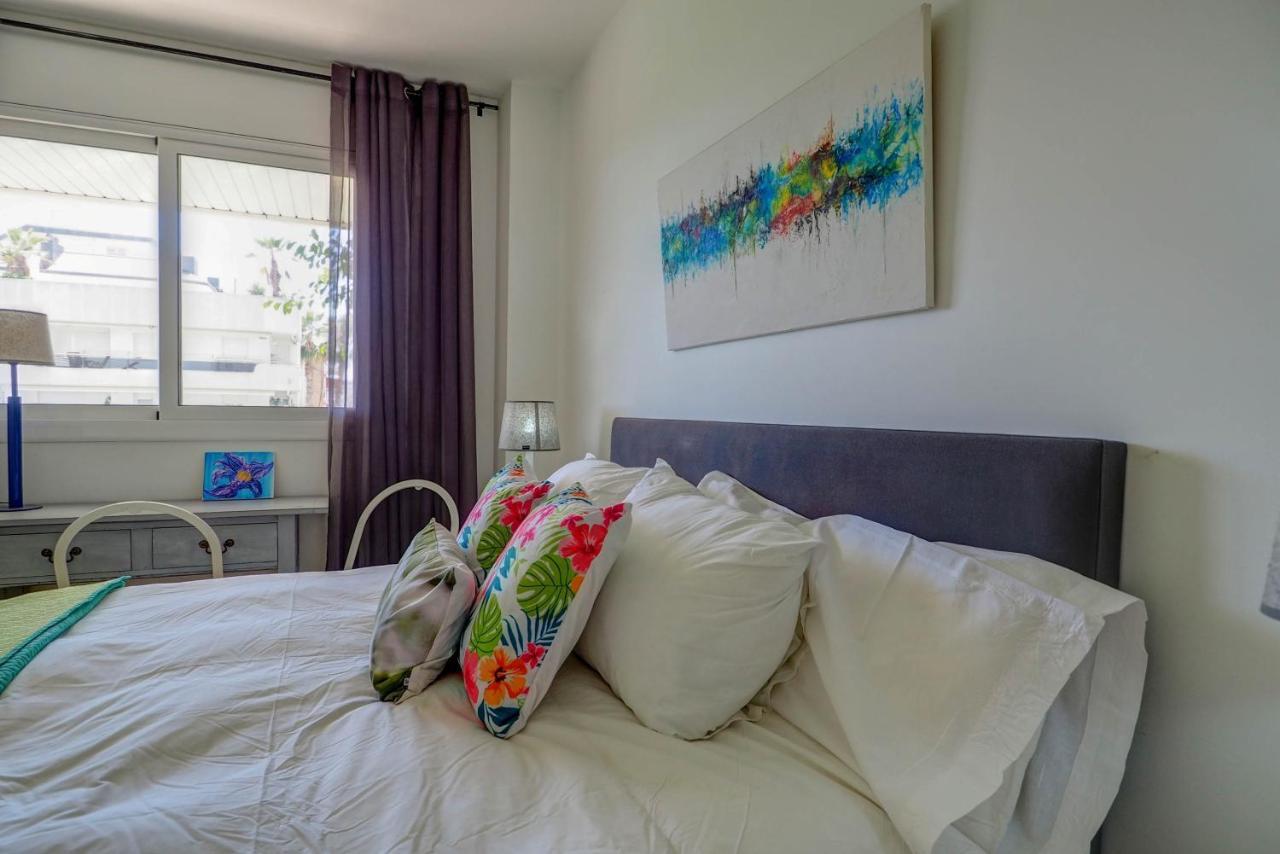 Mediterraneo Seaview Apartment By Hello Homes Sitges Ngoại thất bức ảnh