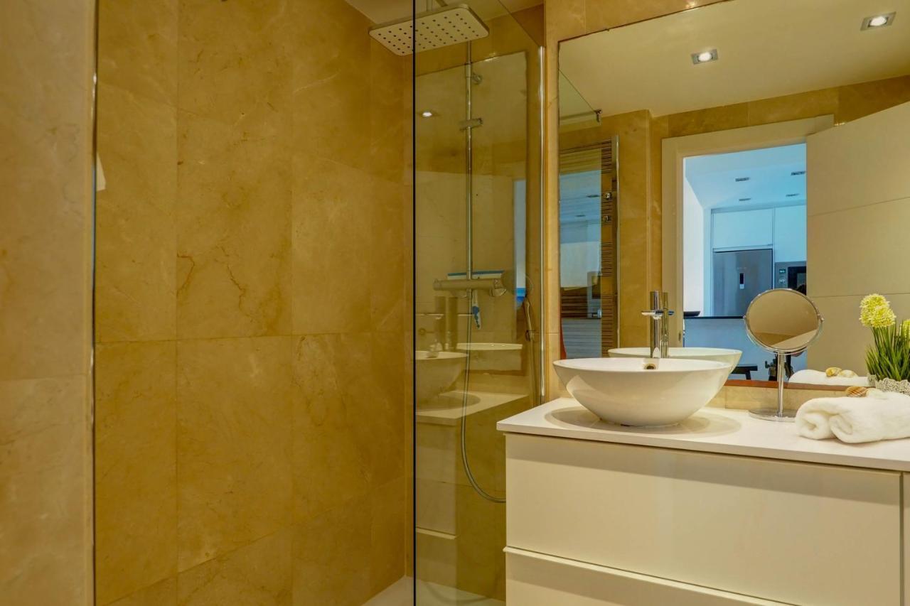 Mediterraneo Seaview Apartment By Hello Homes Sitges Ngoại thất bức ảnh