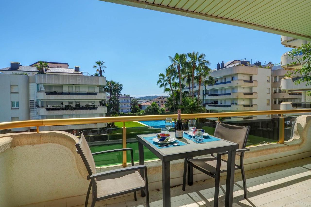 Mediterraneo Seaview Apartment By Hello Homes Sitges Ngoại thất bức ảnh